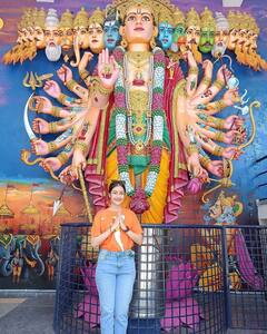 'दूसरी शादी हो जाए', धनश्री ने किए बजरंग बली के दर्शन, तस्वीरें देख फैंस ने दिया ऐसा रिएक्शन