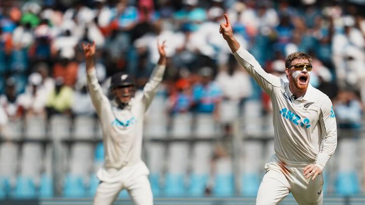 তাঁকে অনেকে আধুনিক ক্রিকেটের জন্টি রোডস বলেন। কিংবদন্তি ফিল্ডার রোডসের মতোই ব্যাকওয়ার্ড পয়েন্টে একের পর এক অবিশ্বাস্য ক্যাচ নেন।