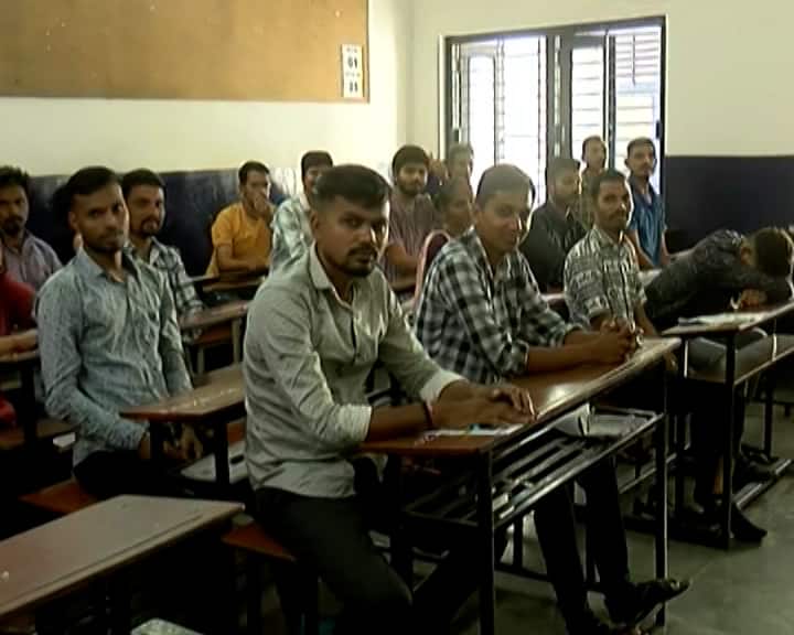 Written exam for PSI today1,02,935 candidates are appearing for the test for 472 posts Exam : આજે PSI માટેની લેખિત પરીક્ષા: 472 જગ્યા માટે 1,02,935 ઉમેદવાર આપી રહ્યાં છે કસોટી