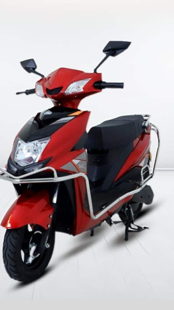 ৭০ কিমি রেঞ্জ, মাত্র ৩৬ হাজারেই পাবেন এই দুরন্ত ই-স্কুটার