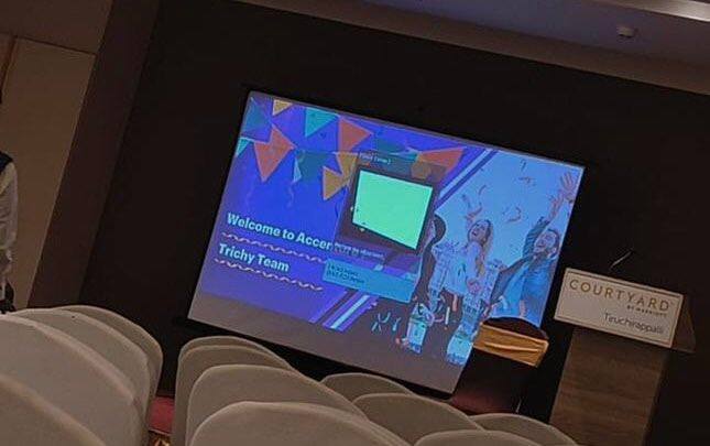 திருச்சி, சுற்றுவட்டார இளைஞர்களுக்கு தரமான வாய்ப்பு; பாதை விரித்த பிரபல ஐடி நிறுவனம்- இத்தனை பேருக்கு வேலைவாய்ப்பா?!