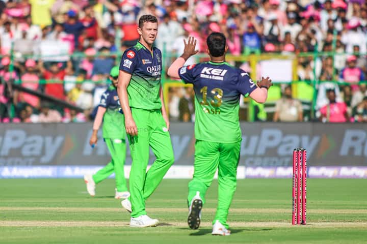 आयपीएलमध्ये आज रॉयल चॅलेंजर्स बंगळुरु आणि राजस्थान रॉयल्स यांच्यात मॅच सुरु आहे. जयपूरच्या सवाई मानसिंग स्टेडियममध्ये मॅच सुरु आहे. राजस्थाननं पहिल्यांदा फलंदाजी करताना 4  बाद 173  धावा केल्या आहेत.