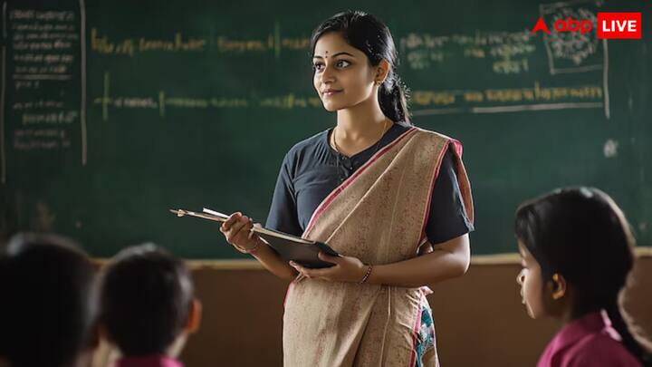 अब बात रही 8वें वेतन आयोग के बाद तनख्वाह में इजाफे की तो वो पूरी तरह से सरकार पर निर्भर करता है. फिर भी अगर मानकर चलें तो 1.6 या 2.6 से कैलकुलेशन करने के बाद यह तनख्वाह जो मूल वेतन है, 50 हजार रुपये तक हो सकता है.