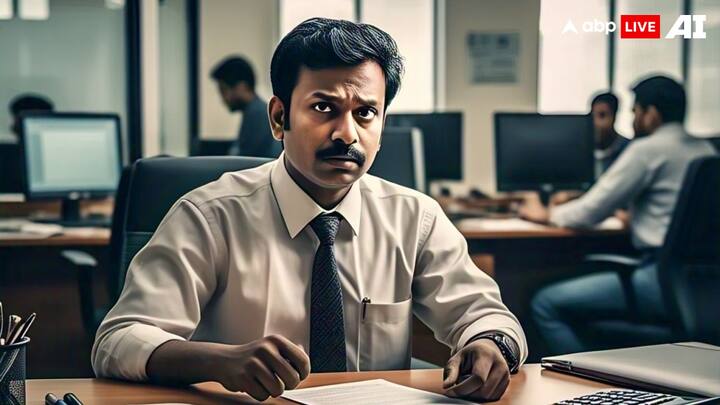 आप फिक्स्ड डिपॉजिट (FD) में निवेश करके भी टैक्स सेविंग कर सकते हैं. एफडी में निवेश पर बैंक 7 से 9 फीसदी तक का सालाना ब्याज देते हैं. इसमें इनकम टैक्स की धारा 80 सी के तहत अधिकतम 1.50 लाख रुपये की कटौती कर सकते हैं.