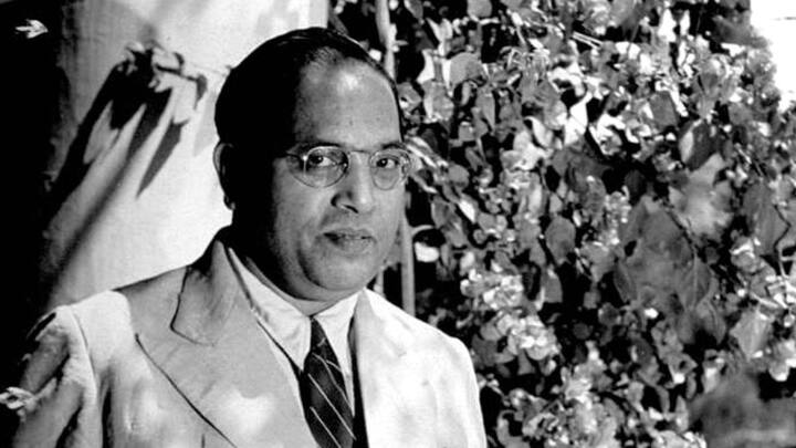 डॉ. बाबासाहेब आंबेडकर यांचा जन्म 14 एप्रिल 1891 रोजी मध्यप्रदेशातील महू येथे झाला होता.