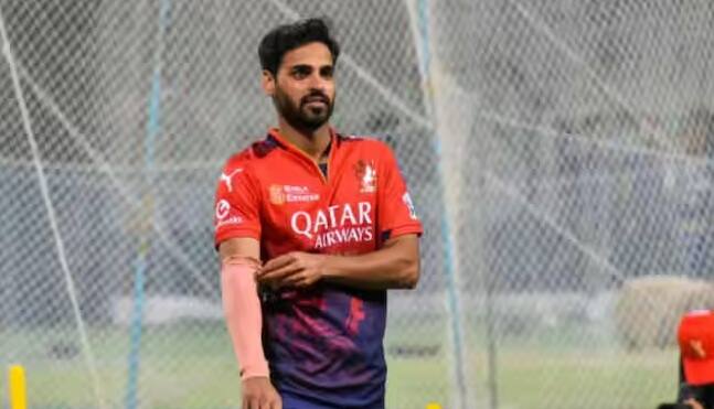 ભૂવનેશ્વર કુમારે પહેલી ઓવરમાં જ 27 વિકેટ ઝડપી છે. ભૂવનેશ્વર IPL 2025માં રોયલ ચેલેન્જર્સ બેંગલુરુ તરફથી રમી રહ્યો છે અને તેણે પોતાની આખી કારકિર્દીમાં 187 વિકેટ લીધી છે.