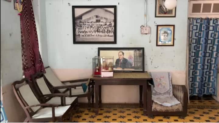 बोधिस्तव, भारतरत्न डॉ. बाबासाहेब आंबेडकर (Ambedkar Jayanti) यांची जयंती आज आहे. देशभरात मध्यरात्रीपासूनच मोठ्या उत्साहात महामानवाला वंदन करण्यासाठी भीम अनुयायी रस्त्यावर उतरल्याचे बघायला मिळाले आहे.