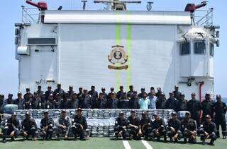 Gujarat 300 kg drugs seized: ગુજરાત ATSની મોટી સફળતા, દરિયાઈ સીમામાંથી ઝડપાયું 300 કિલો ડ્રગ્સ