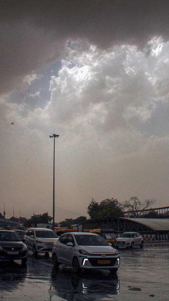 दिल्ली में हेने वाली है बारिश, मौसम विभाग ने जारी किया अलर्ट