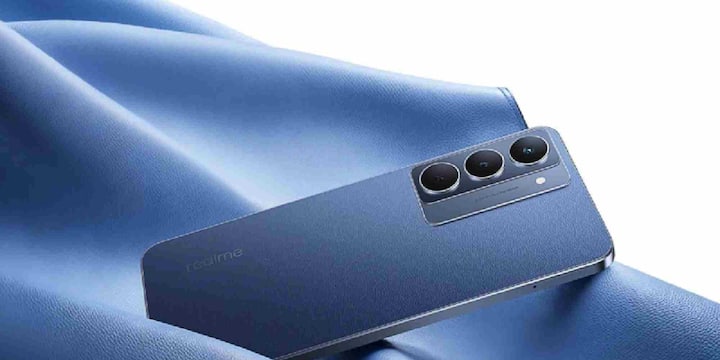 Realme P3x 5G डिवाइस भी एक बजट रेंज में आने वाला स्मार्टफोन है. इस फोन में भी आपको 6000mAh की बड़ी बैटरी देखने को मिल जाती है. इसकी कीमत ₹13,999 है और बैंक ऑफर्स के साथ इसमें ₹2000 तक का अतिरिक्त डिस्काउंट भी मिल रहा है जिससे यह फोन आपको और भी सस्ता मिल सकता है.