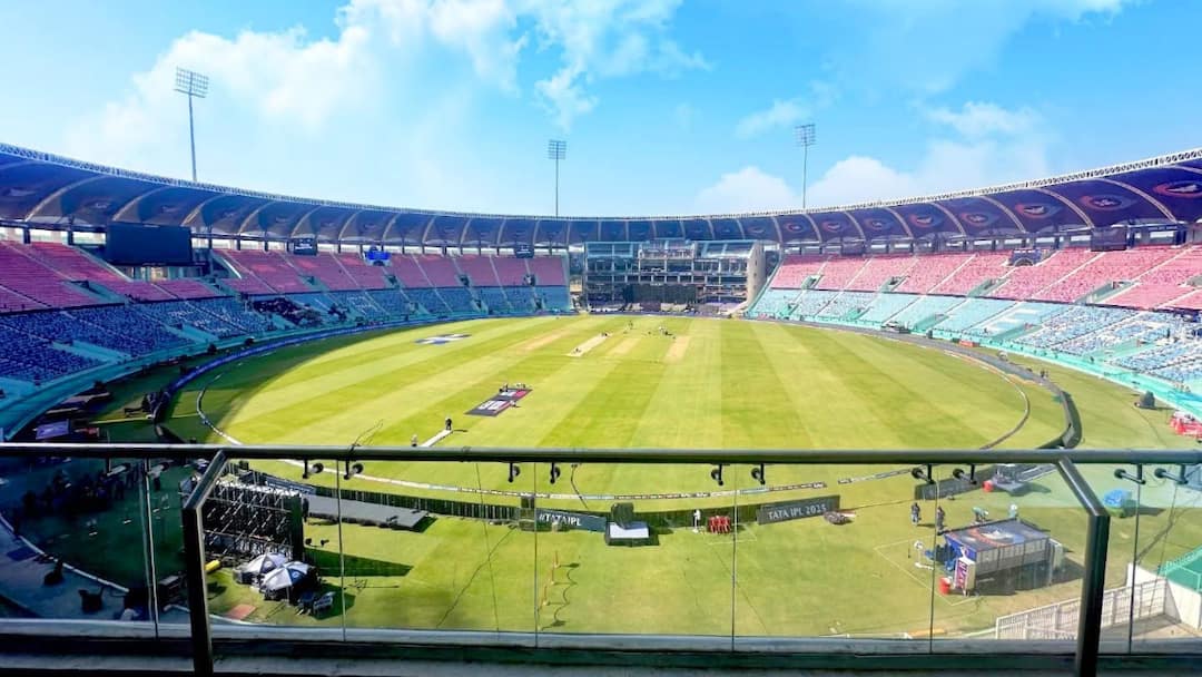LSG vs CSK Pitch Report: इकाना स्टेडियम की पिच रिपोर्ट, जानिए कैसा है लखनऊ के इस ग्राउंड का IPL रिकॉर्ड lsg vs csk pitch report ekana cricket stadium pitch report ipl records at lucknow stadium weather report LSG vs CSK Pitch Report: इकाना स्टेडियम की पिच रिपोर्ट, जानिए कैसा है लखनऊ के इस ग्राउंड का IPL रिकॉर्ड