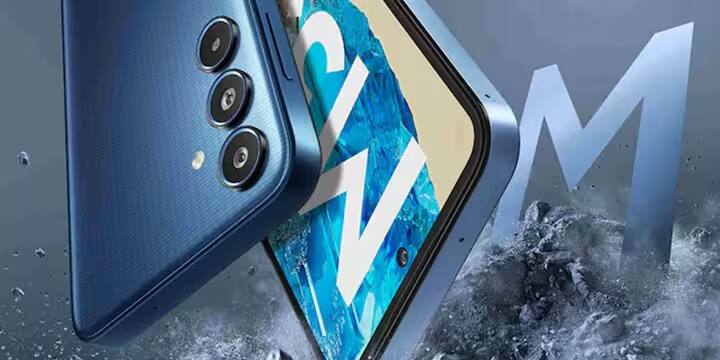 સેમસંગ ગેલેક્સી M35 5G એક શાનદાર સ્માર્ટફોન માનવામાં આવે છે જેની કિંમત પણ 15 હજાર રૂપિયાથી ઓછી છે. આ ફોનમાં 6000mAh બેટરી આપવામાં આવી છે જે ફાસ્ટ ચાર્જિંગને પણ સપોર્ટ કરે છે. આ ડિવાઇસ 6GB RAM અને 128GB સ્ટોરેજ સાથે આવે છે. ઈ-કોમર્સ સાઇટ ફ્લિપકાર્ટ પર તેની કિંમત હાલમાં ₹14,437 છે.