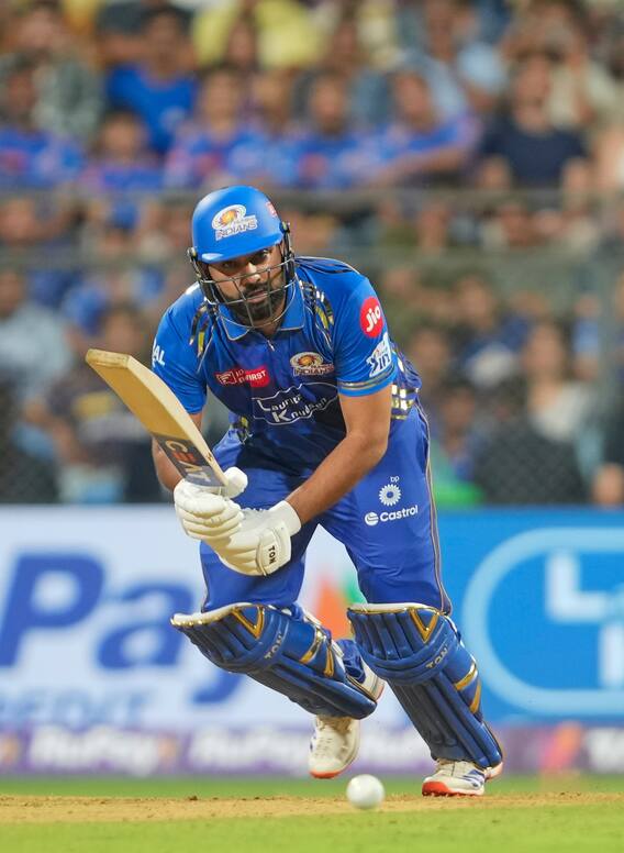 ভক্তদের আঘাত! রোহিত শর্মার বিরুদ্ধে গুরুতর অভিযোগ