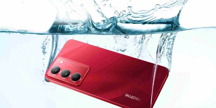 Realme 14x 5G फोन 6000mAh बैटरी के साथ बाजार में बिक्री के लिए उपलब्ध है. इस फोन में 6GB RAM और 128GB स्टोरेज मिल जाती है. स्मार्टफोन में Dimensity 6300 का पावरफुल प्रोसेसर दिया हुआ है. Flipkart पर इसकी कीमत ₹14,999 है जबकि Amazon पर इसे ₹14,079 में खरीदा जा सकता है. यह भी एक बजट फ्रेंडली फोन है.