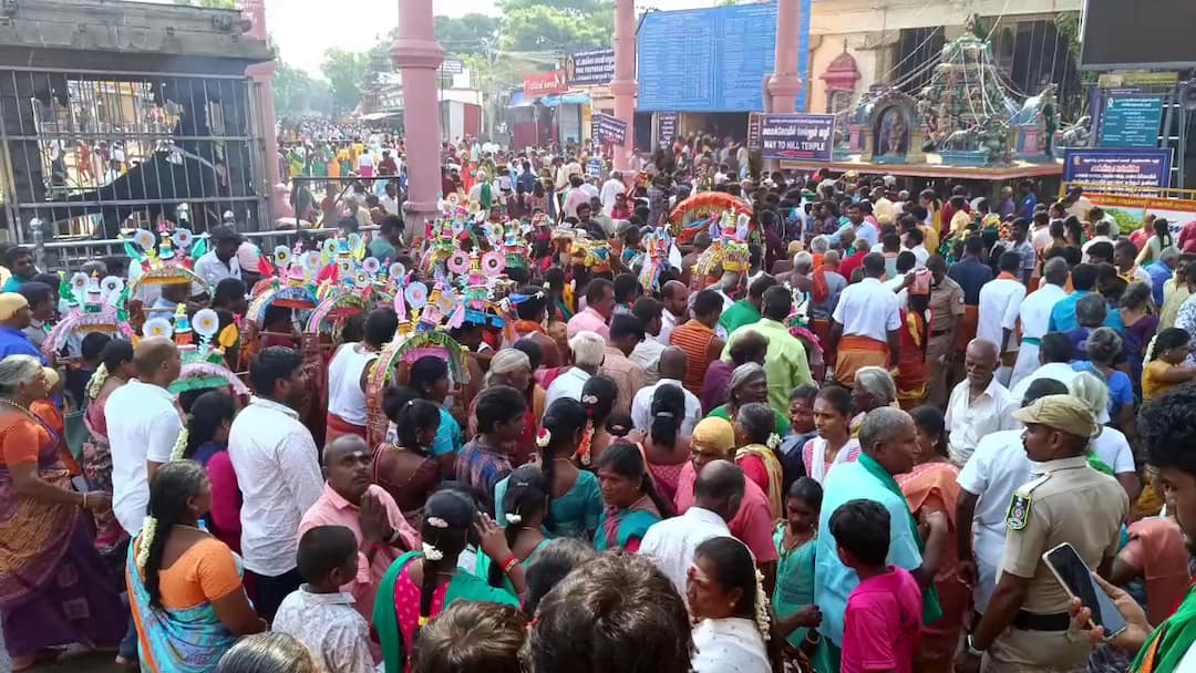 தமிழ்ப்புத்தாண்டை முன்னிட்டு பழனியில் குவிந்த முருக பக்தர்கள். அரோகரா கோசங்களுடன் வழிபாடு..