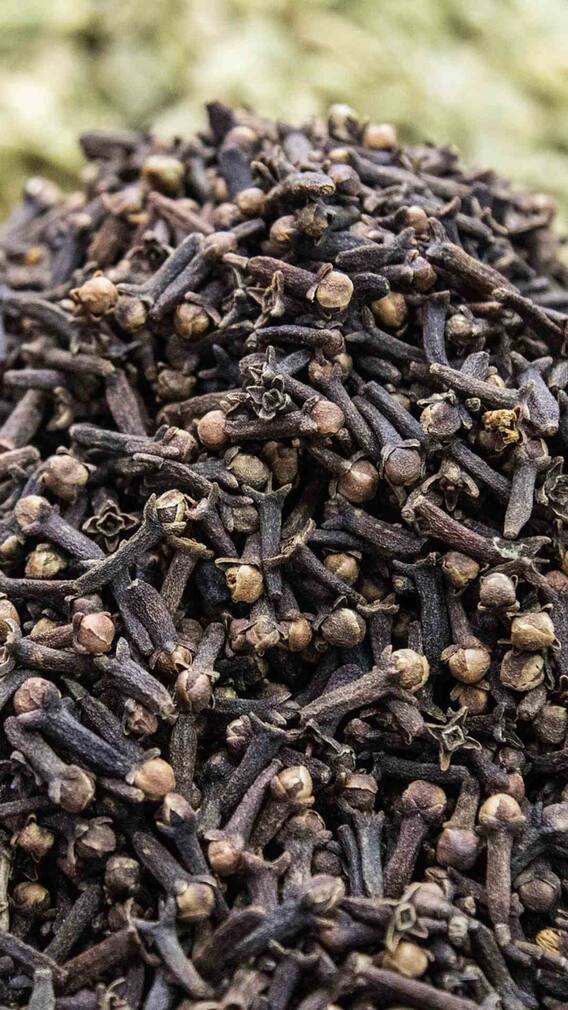 एक महीने तक खाली पेट लौंग खाने से क्या होगा