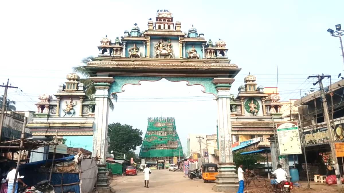 “திருவெண்காட்டில் சிறப்பு தீர்த்தவாரி” பக்தர்கள் பரவசம் ; காரணம் இதுதான்!