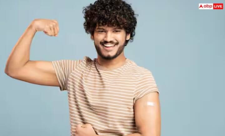 ਇਮਿਊਨਿਟੀ ਵਧਾਉਣ ‘ਚ ਮਦਦਗਾਰ- ਜਾਮੁਨ ਦੇ ਪੱਤਿਆਂ ਵਿੱਚ ਮੌਜੂਦ ਐਂਟੀਆਕਸੀਡੈਂਟ ਸਰੀਰ ਨੂੰ ਫ੍ਰੀ ਰੈਡੀਕਲਸ ਤੋਂ ਬਚਾਉਂਦੇ ਹਨ ਅਤੇ ਇਮਿਊਨਿਟੀ ਨੂੰ ਮਜ਼ਬੂਤ ਕਰਦੇ ਹਨ।