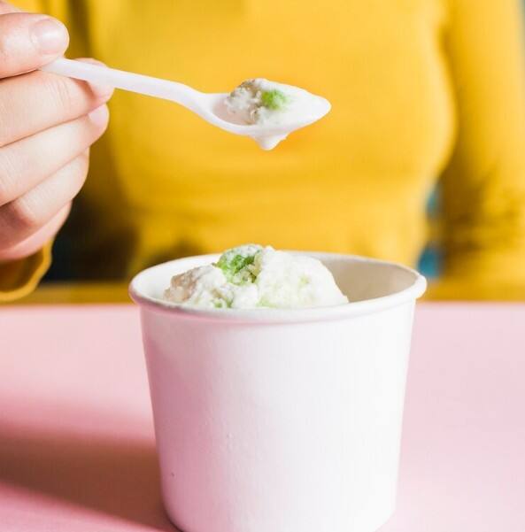 ਆਈਸਕਰੀਮ ’ਚ ਖਾਸ ਤੌਰ 'ਤੇ ਕੈਲੋਰੀਆਂ ਅਤੇ ਫੈਟ ਦੀ ਮਾਤਰਾ ਜ਼ਿਆਦਾ ਹੁੰਦੀ ਹੈ, ਜਿਸ ਨਾਲ ਵਜ਼ਨ ਵਧ ਸਕਦਾ ਹੈ।