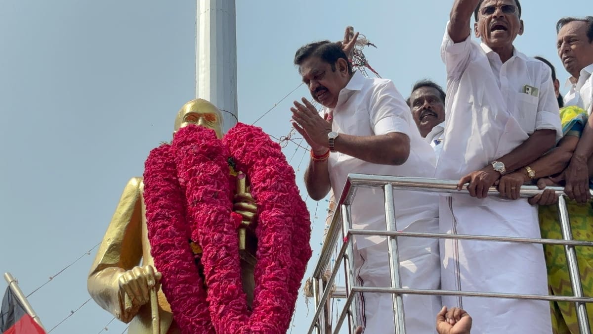 அம்பேத்கர் பிறந்தநாள் விழா... எடப்பாடி பழனிசாமி, அமைச்சர் ராஜேந்திரன் சேலத்தில் மரியாதை