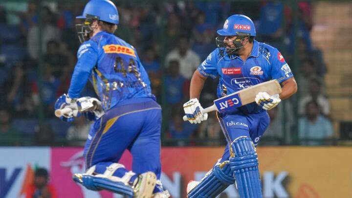 চলতি আইপিএলে ব্যাট হাতে একেবারেই ছন্দে নেই রোহিত। তাঁকে খেলানো হচ্ছে ইমপ্যাক্ট প্লেয়ার হিসাবে। ৫ ইনিংসে মাত্র ৫৬ রান করেছেন তিনি। ছবি - পিটিআই