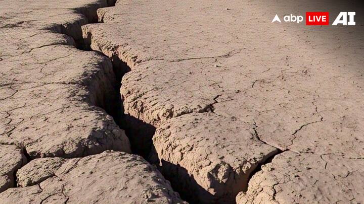 डेलैमिनेशन की प्रक्रिया के कारण भारतीय प्लेट्स की स्थिरता पर प्रभाव पड़ सकता है. इससे भारतीय उपद्वीपीय क्षेत्र में भूकंप की संभावना काफी ज्यादा बढ़ सकती है. स्टैनफोर्ड यूनिवर्सिटी के भूभौतिकीविद् साइमन क्लेमपरर ने कहा कि हिमालयी टकराव क्षेत्र जैसे हाई कंप्रेशन वाले इलाके में टेक्टोनिक प्लेटों में अक्सर दरारें नजर आती हैं. इससे भूकंप का खतरा बढ़ जाता है.