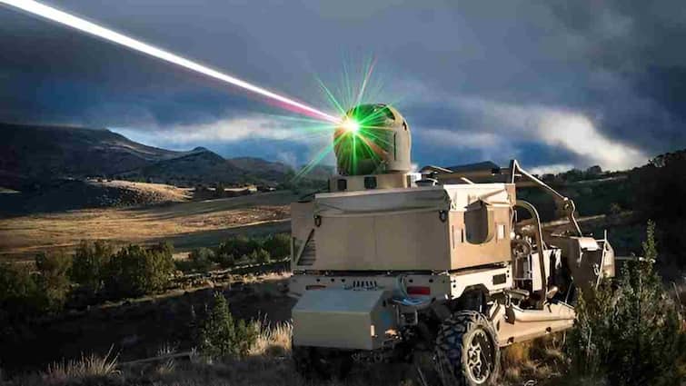 DRDO made laser based weapon system which will destroy the drone in a second know details here भारत ने तकनीक की मदद से बना लिया वो हथियार जिससे अब दुश्मन हमला करने की सोचेंगे भी नहीं, ड्रोन को सेकंडों में कर देगा नष्ट