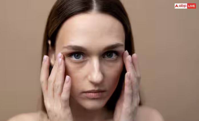 ਨਿੰਮ ਦਾ ਪਾਣੀ ਗਰਮੀ ਅਤੇ ਧੁੱਪ ਕਾਰਨ ਟੈਨਿੰਗ ਹੋਈ ਚਮੜੀ ਨੂੰ ਠੰਢਕ ਅਤੇ ਰਾਹਤ ਪ੍ਰਦਾਨ ਕਰਦਾ ਹੈ। ਇਸ ਨਾਲ ਚਮੜੀ ਦੀ ਰੰਗਤ ਵੀ ਸੁਧਰਦੀ ਹੈ।