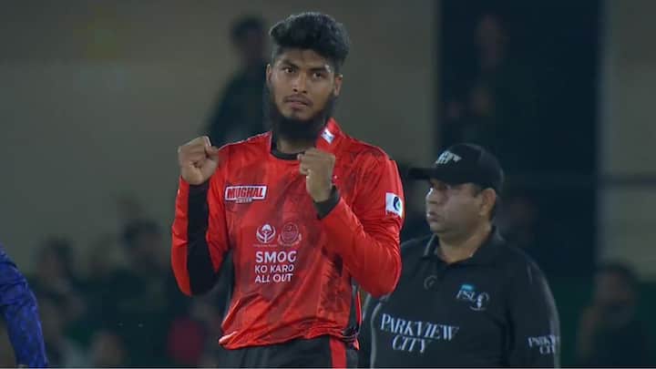 Young Bangladeshi leggie Rishad Hossain can trouble the Karachi batters. He picked up 3 wickets in the previous match against Quetta Gladiators. (Image Source - X/@thePSLt20)