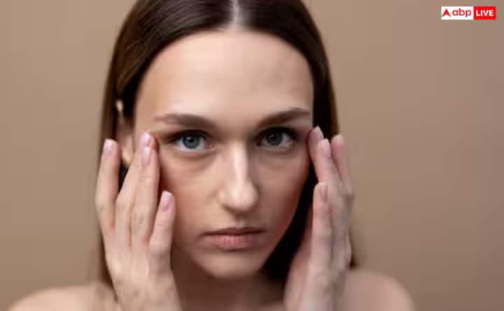 ਟੈਨਿੰਗ ਅਤੇ ਫਿੱਕੇਪਨ ਨੂੰ ਘਟਾਉਂਦਾ- ਨਿੰਮ ਦਾ ਪਾਣੀ ਗਰਮੀ ਅਤੇ ਧੁੱਪ ਕਾਰਨ ਟੈਨਿੰਗ ਹੋਈ ਚਮੜੀ ਨੂੰ ਠੰਢਕ ਅਤੇ ਰਾਹਤ ਦਿੰਦਾ ਹੈ। ਇਸ ਨਾਲ ਚਮੜੀ ਦੀ ਰੰਗਤ ਵੀ ਸੁਧਰਦੀ ਹੈ।