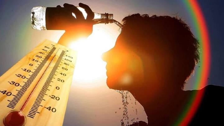 રાજકોટ: ગુજરાતમાં કાળઝાળ ગરમીનો પ્રકોપ સતત વધી રહ્યો છે. એપ્રિલ મહિનાની શરુઆતથી જ અંગ દઝાડતી ગરમી પડી રહીછે. અમદાવાદ સહિતના શહેરોમાં આકાશમાંથી અગનવર્ષા વરસવાની આગાહી કરવામાં આવી છે. અમદાવાદમાં ગરમીનો પારો 43 ડિગ્રીને પાર પહોંચશે. હીટવેવને લઈ પણ હવામાન વિભાગે આગાહી કરી છે.