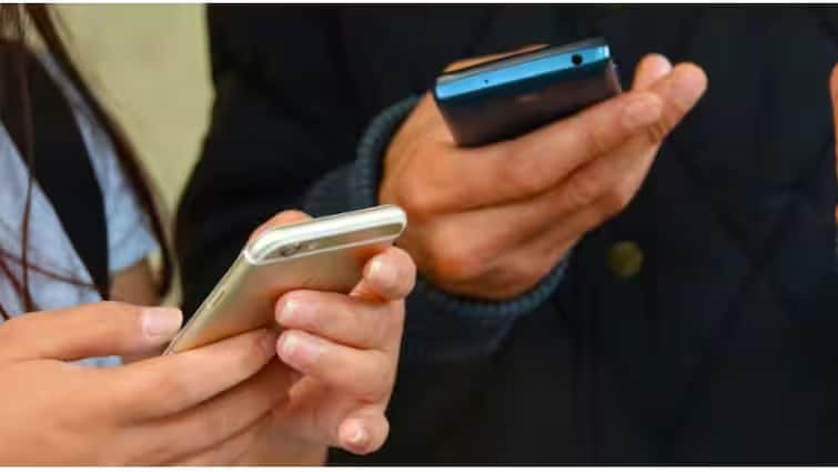 How to find lost phone With the help of Googles Find My Device feature Smartphone Theft :  FIR না করেও হারানো স্মার্টফোন কোথায় জানতে পারবেন, জেনে নিন এই তিনটি ধাপ 