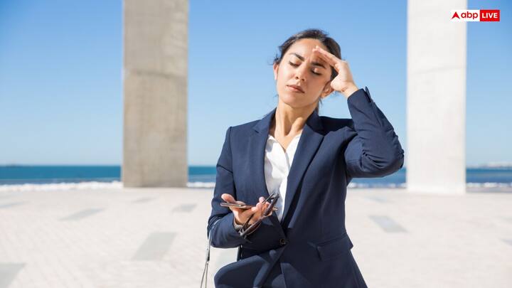 हीट स्ट्रोक का खतरा - गर्मियों में अगर आप हीट स्ट्रोक या अत्यधिक पसीने से परेशान हैं, तो आम खाना आपकी समस्या बढ़ा सकता है.