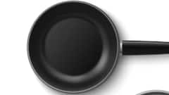 Mistakes in Cleaning Non-stick Pans: ননস্টিকের বাসন বেশি দিন যাচ্ছে না? মাজাধোয়ার সময় এই ভুলগুলি করছেন না তো?