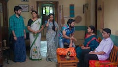 Nuvvunte Naa Jathaga Serial Today April 16th Highlights : తల్లిదండ్రులకు కొత్తబట్టలు కొని తెచ్చిన దేవా.. విసిరికొట్టిన సత్యమూర్తి, మిధునే కారణమా? నువ్వుంటే నా జతగా సీరియల్ హైలెట్స్ ఇవే