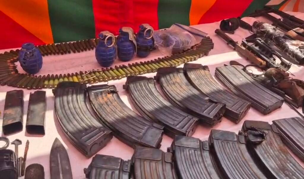 Jammu: एनकाउंटर के दौरान नशा करते थे आतंकी, बरामद हुई ऐसी-ऐसी चीजें, सुरक्षाबलों का बड़ा खुलासा