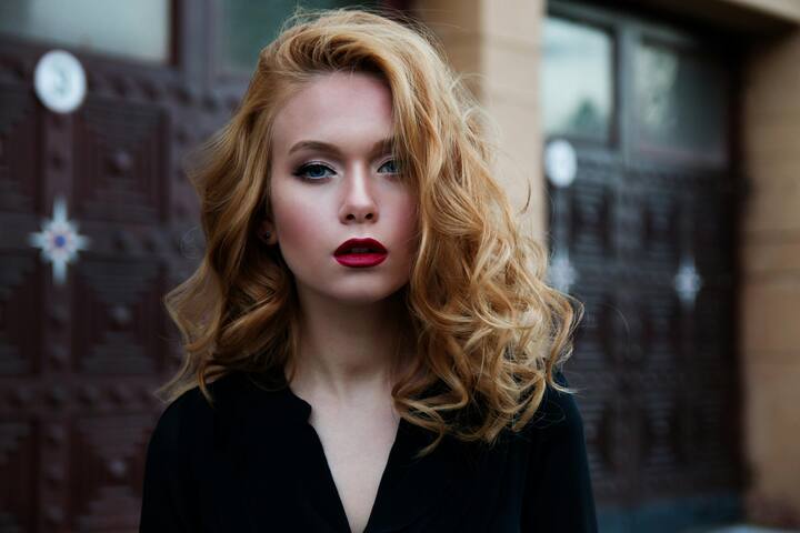 ছবি সূত্র- পিক্সেলস। গরমকালে মেকআপ করার ক্ষেত্রে কোন কোন বিষয় খেয়াল রাখবেন যাতে ত্বক ভাল থাকবে এবং মেকআপও সহজে নষ্ট হবে না, জেনে নিন।