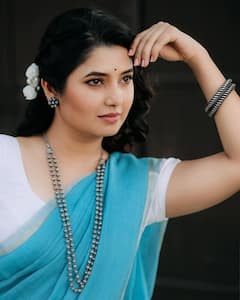 'मी कशाला आरशात पाहू गं', प्राजक्ता माळीने शेअर केले खास फोटो