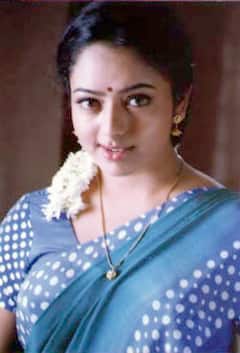 Soundarya Death Anniversary: 12 साल में 100 फिल्में करने वाली 'सूर्यवंशम' एक्ट्रेस का हुआ था प्लेन क्रैश, मौत के वक्त 2 महीने की प्रेग्नेंट थीं सौंदर्या