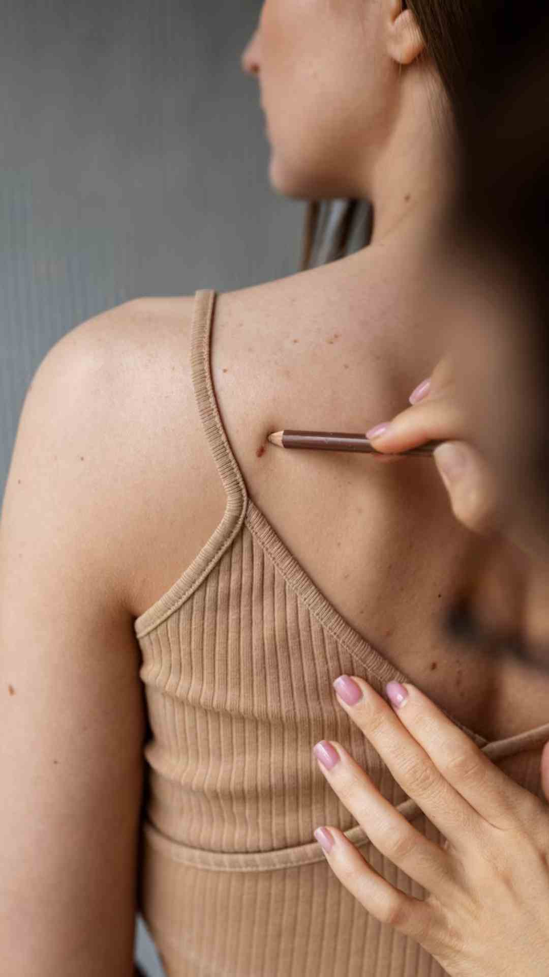 लोग मस्से को हटाने के लिए कई तरह के घरेलू उपाय करते रहते हैं