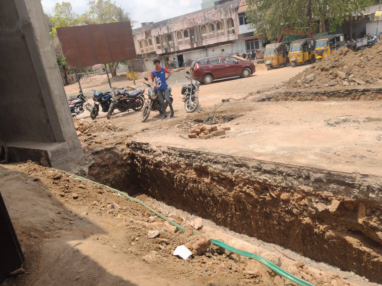 Nidadavolu Railway Station: నిడదవోలు రైల్వే స్టేషన్‌కు మోక్షం ఎప్పుడు? నెమ్మదిగా సాగుతున్న రీ-మోడలింగ్ పనులు!