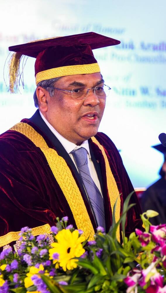 CJI और सुप्रीम कोर्ट के जजों की सैलरी में कितना होता है अंतर?