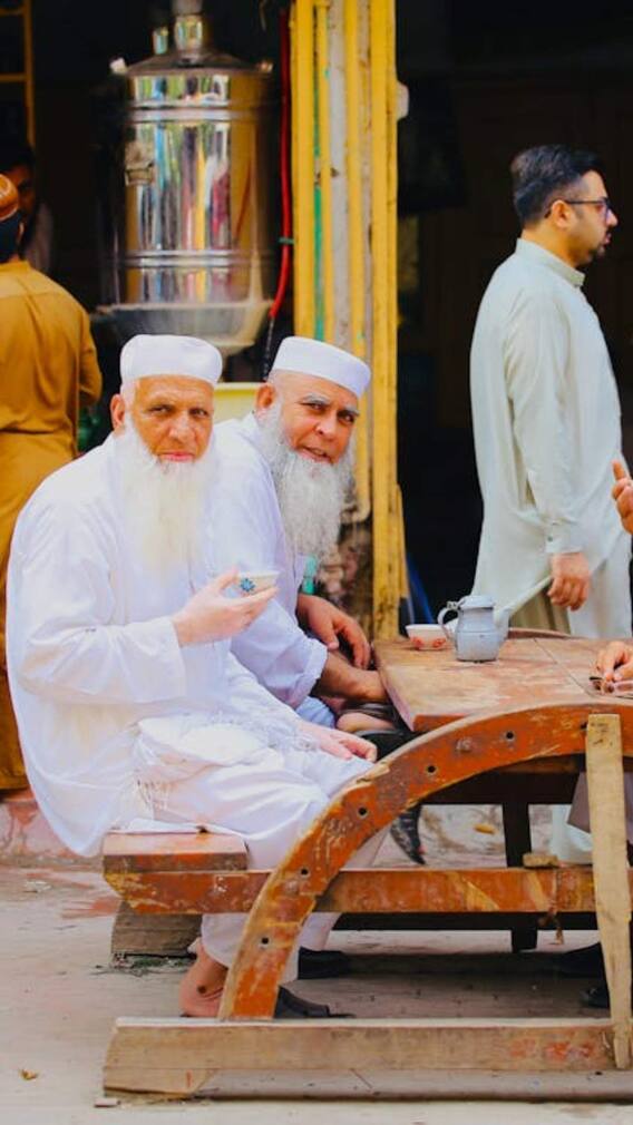 किस देश में कम हो रही है मुस्लिम आबादी?