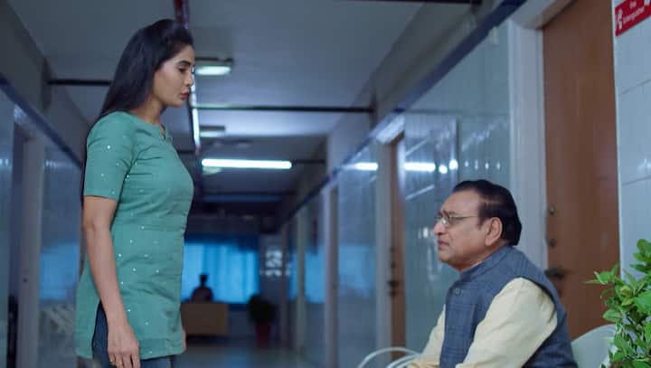 తాతగారి దగ్గరికి వెళ్లి తన ప్లాన్ చెప్తుంది. దీపకు జీవితంలో బయటకు రాకుండా బెయిల్ కూడా రాకుండా చేస్తానని డిస్కస్ చేస్తుంది. శివన్నారాయణ కూడా సపోర్ట్ చేస్తాడు.