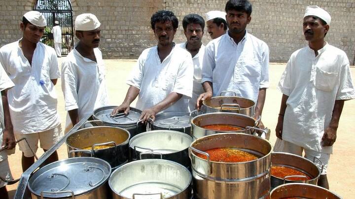 रिपोर्ट्स की मानें तो जम्मू कश्मीर और नागालैंड की सरकारें कैदियों के खाने पर सबसे ज्यादा खर्चा करती हैं. वहीं महाराष्ट्र, दिल्ली और गोवा की सरकारें औसत से भी कम खर्च करती हैं.