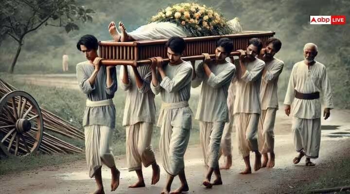 ज्योतिष शास्त्रानुसार,  अंत्यसंस्काराच्या तिसऱ्या दिवशी राख गोळा करणं सर्वात योग्य आहे. कारण मंत्रांचा जप केल्याने आकाश आणि तत्वांच्या एकत्रित लहरी अस्थीमध्ये संक्रमित होतात.