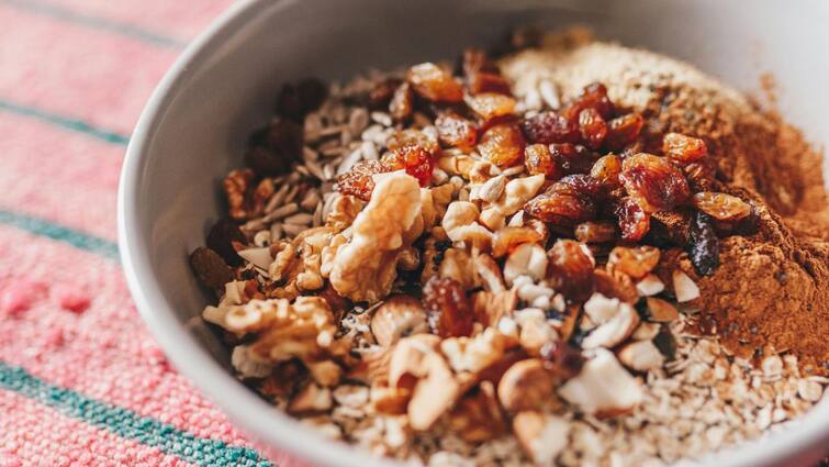 heart health add these foods in your menu to reduce bad cholesterol level and maintain a healthy lifestyle Heart Health: হার্ট ভাল রাখতে কমাতেই হবে কোলেস্টেরল, কোন কোন খাবার খেয়াল রাখবে হৃদযন্ত্রের ?