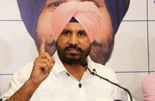 Raja Warring Challenges to Sunil Jakhar ਜੇਕਰ ਮੈਂ ਹਾਰ ਗਿਆ ਤਾਂ ਮੈਂ ਪ੍ਰਧਾਨਗੀ ਛੱਡ ਦੇਵਾਂਗਾ, ਜਿੱਥੋਂ ਸੁਨੀਲ ਜਾਖੜ ਚੋਣ ਲੜਨਗੇ ਮੈਂ ਵੀ ਉਥੋਂ ਚੋਣ ਲੜਾਂਗਾ, ਰਾਜਾ ਵੜਿੰਗ ਦਾ ਵੱਡਾ ਬਿਆਨ