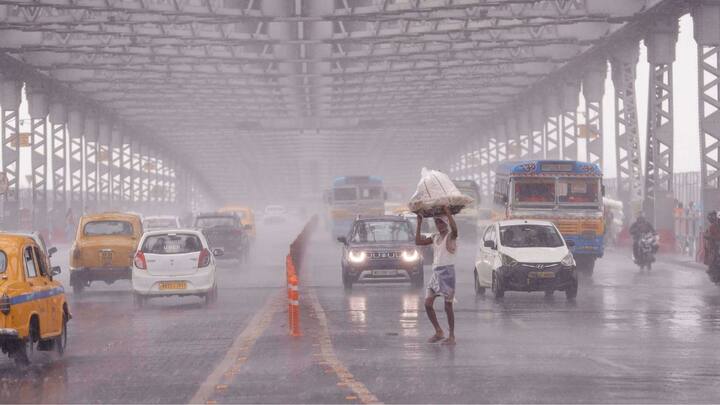 কোথাও কোথাও বইতে পারে দমকা ঝোড়ো হাওয়া। রাজ্যের অন্যান্য জেলার পাশাপাশি ঝড় ও বৃষ্টির সম্ভাবনা রয়েছে কলকাতাতেও।