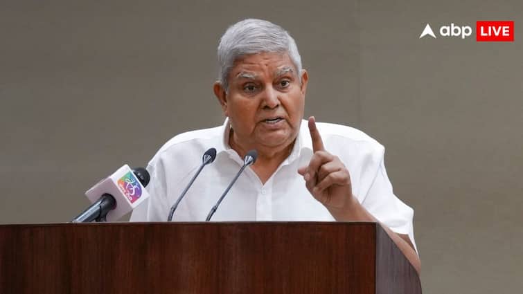 Jagdeep Dhankhar ON Justice Yashwant Verma said why FIR was not registered matter of cash recovery जस्टिस वर्मा के घर से कैश मिलने के मामले में FIR क्यों नहीं हुई? उपराष्ट्रपति धनखड़ ने उठाया सवाल